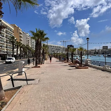 Charming Retreat Off The Sea Front Apartment Gzira Exterior photo