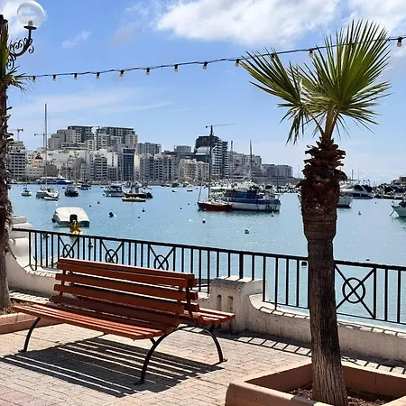 Charming Retreat Off The Sea Front Apartment Gzira Exterior photo
